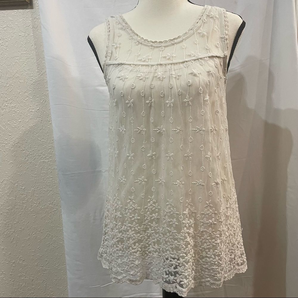 H&C Collection Women's Size S Sleeveless‎ Blouse